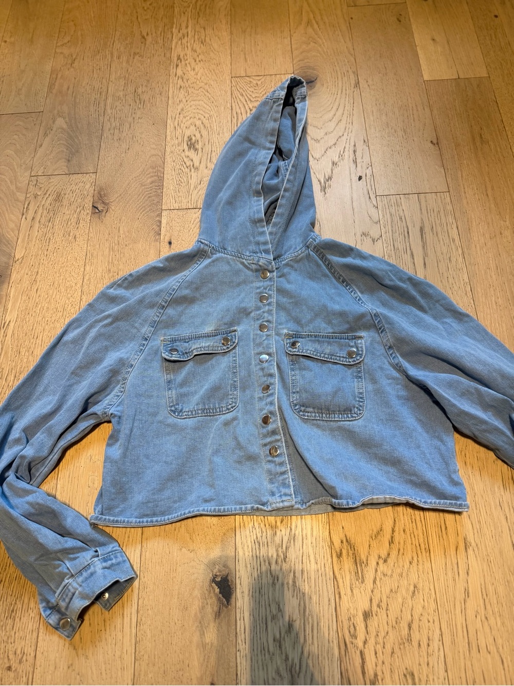 SHEIN Light Blue Denim Hooded Cropped Jacket
